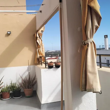 Atico Con Terraza En * 圣费尔南多